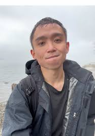 Gay Che Cammina in Spiaggia