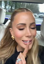 Source Bar Olivia Attwood