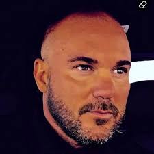 Esther Drew (@EstherCDrew)