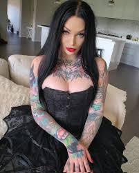 Hylia Fawkes - Free pics, galleries & more at Babepedia