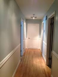 كيف تؤثر الممرات فى منزلك على طاقة بيتك Large Hallway Hallway Colours Hallway
