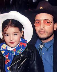 ⚡️ En Diciembre del 2000, a unos días de Navidad, Televisa transmitía a las  4 PM una mini telenovela infantil llamada 'Rayito de Luz', producida por  Rosy Ocampo, interrumpiendo temporalmente las transmisiones