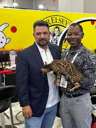 tica #superzoo #bengalcats #catlovers #drelseys #felineexcellence