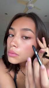 Christine Morelli's Instagram, Twitter & Facebook