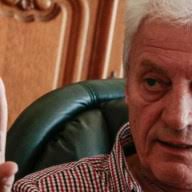 Miközben dobrev klára és gyurcsány ferenc a kormányt kritizálja szerintük visszás gazdasági ügyek miatt, közben a saját házuk táján lenne inkább mit söprögetni. Dobrev Klara Nem Azonosul Nemzeti Net