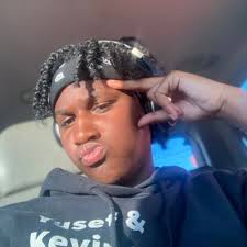 Erica Starks's Instagram, Twitter & Facebook