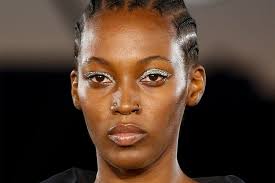 See gabrielle Union's Classic '90s Updo