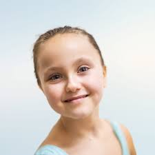 Sharing the story of this beautiful young dancer brings us such joy! ✨  Claudia Minor joined PDT as a remote student from her home in Iowa after  her mother, Lori,