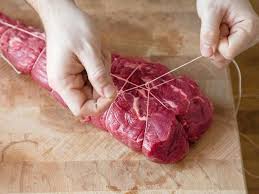Rinderfilet Braten So Gelingt Dir Das Beste Stuck Vom Rind Rinderfilet Rinderfilet Niedrigtemperatur Rind
