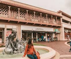 Maybe you would like to learn more about one of these? Country Club Plaza Shopping Guide Visit Kc