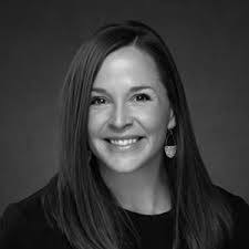 Kristen Pyle's Instagram, Twitter & Facebook