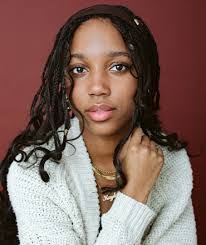 Camille Couture's Instagram, Twitter & Facebook