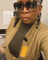 When they say you can't do it, do it twice & take pics! (𝘚𝘸𝘪𝘱𝘦) 1.  Zara 's F/W 2024 collection has had me in a chokehold. 2. Scarf:  @penhaligons , Jacket &