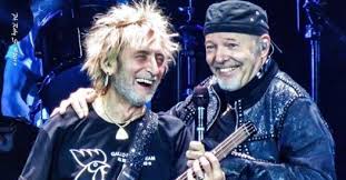 This was revealed by the same singer who, through his very popular facebook profile, announced his return to the stage 2 years after the last time in a new tour that will start from trento next may 20th. Bassist From Stage To Transplant Vasco Rossi Come On We Re With You World Today News
