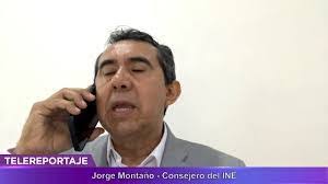 Maciel Corona's Instagram, Twitter & Facebook