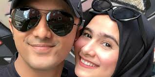 Hengky kurniawan curi hati milenial bandung barat lagi, sekarang pakai ini. Kabar Duka Datang Dari Hengky Kurniawan Dream Co Id