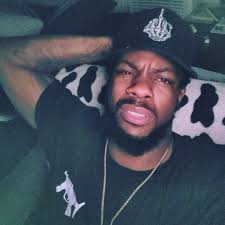 Demarco Givens's Instagram, Twitter & Facebook