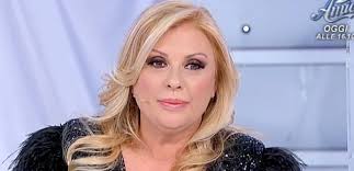 U&D, Tina dice no al ritorno di ex corteggiatori nel cast, fan: 'La regina  del programma'