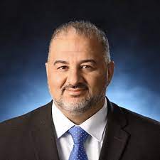 יור רעם, חכ מנסור עבאס, נפגש אחר הצהריים (שני) בכנסת עם בכירת מפלגת ימינה, חכ איילת שקד, במסגרת המגעים להקמת ממשלה. Mansour Abbas ×ž× ×¡×•×¨ ×¢×'××¡ Mnsorabbas ØªÙˆÙŠØªØ±