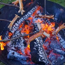 Wegen Der Trockenheit Wurden Zwei Brande Durch Funkenflug Von Lagerfeuer In Maisach Verursacht Furstenfeldbruck