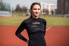 Gorzkowska jeszcze kilka lat temu była czynną. Magdalena Gorzkowska Droga Na Szczyt Gory I Po Wynik Sportowy Jest Taka Sama Magazynbieganie Pl
