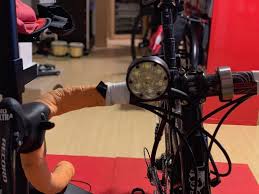 Fahrradbeleuchtung Mit Fernlicht Wirklich Notwendig