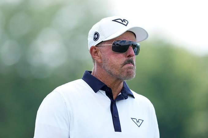 Phil Mickelson responds to PGA Tour snub after Brooks Koepka rule change -  The Mirror US