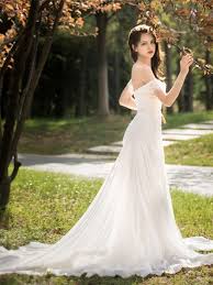Check spelling or type a new query. Boho Schulterfreies Brautkleid Carmen Ausschnitt Spitze Chiffon Fliessend Mit Schleppe