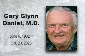 Kelly Brasher's Instagram, Twitter & Facebook