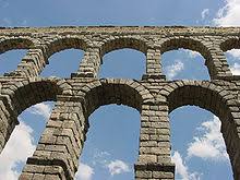 L'opinione della guida verde michelin, info pratiche per semplicità ed eleganza, l'acquedotto di segovia testimonia il genio degli ingegneri romani. Acquedotto Di Segovia Wikipedia