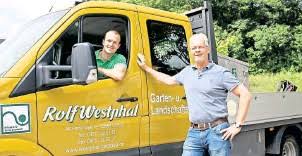 Ihre gartenanlage unterliegt keiner norm sondern gestaltet sich nach ihren gefühlen, ihren vorstellungen, unterstützt durch unsere kompetenz bezüglich baubarkeit und. 50 Jahre Kompetenz Im Gartenund Landschaftsbau Pressreader