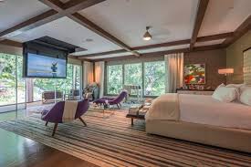 You will find below the horoscope of chelsea handler with her interactive chart, an excerpt of her astrological portrait and her planetary dominants. Chelsea Handler S Bel Air Home Is For Sale For 11 5 Million