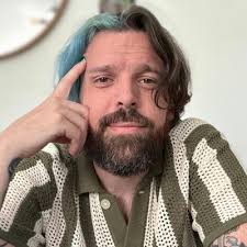 Sam Ayres (@samthemotorist)