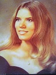 Debbie Murdock's Instagram, Twitter & Facebook