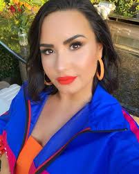 Demi lovato is starting 2021 off with a pastel pink pixie cut. Demi Lovato S Hair Evolution All The Colors The Singer Has Tried Revelist