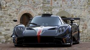 The pagani zonda r is a track day car developed and manufactured by italian sports car manufacturer pagani. Pagani Zonda Revolucion Final Edition Fur 2 6 Mio Auto Motor Und Sport