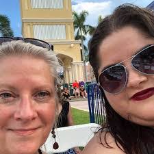 Deborah Fimbres's Instagram, Twitter & Facebook