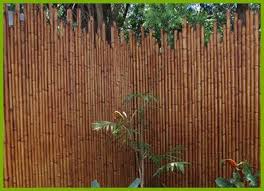 With these 26 bamboo fencing ideas we'll gladly show you some beautiful examples and possibilities. Bamboo Fence Panels Bambuszaun Zaunpaneele Zaun Ideen