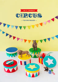 And what about a candy cart full of delectable treats! Diy Circus Stand Favor Boxes