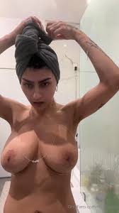 Mia khalifa flashing - stvincent.nupark.com