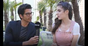 D'après lui, il s'agira d'une jeune femme vivant avec un. Scenes De Menages Le Nouveau Couple Se Presente Purepeople