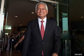 Veteran lawyer tommy thomas is best known as a constitutional law expert and a civil litigator in court cases in matters as varied as administrative law, banking, finance he was also on the legal team for then perak speaker v. I Have Not Resigned Says Tommy Thomas The Edge Markets