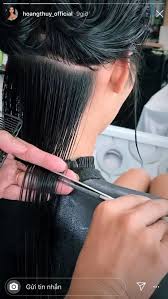 Từng gây thương nhớ với mái tóc dài bồng bềnh, thế mà bỗng một ngày á hậu hoàng oanh lột xác hoàn toàn với mái tóc không thể ngắn hơn. A Háº­u Hoang Thuy Cáº¯t PhÄƒng Mai Toc Dai Ä'en Truyá»n Thá»'ng Hoa Ra NgÆ°á»i Xui Láº¡i á»Ÿ Xa Ä'áº¿n Ná»­a Quáº£ Ä'á»‹a Cáº§u
