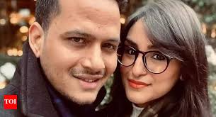 They were picture perfect': No tickets from Mumbai, UK couple rerouted via  Ahmedabad; came to visit sick mother