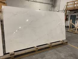 Hanstone is a hard, nonporous, natural quartz surface that makes cleaning. Hanstone Quartz Strato Hanstone Quartz Quartz Kitchen Pool Rooms