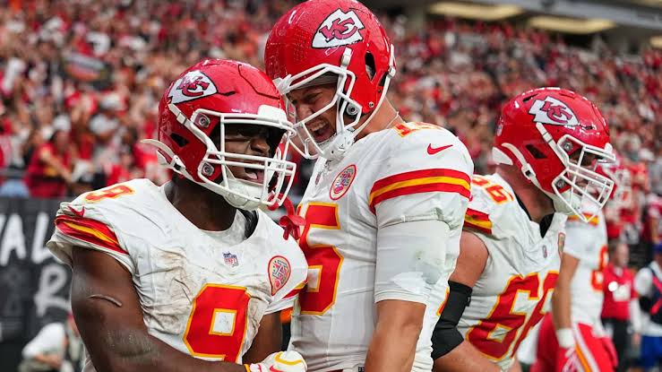 ESPN Gives Chiefs 4-Word Description on Undefeated 2026 Start - Yahoo Sports