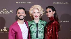 É casada com rui pêgo, com quem teve três filhos: Lili Canecas Carolina Loureiro E Rui Pego Arrasam Em Cannes