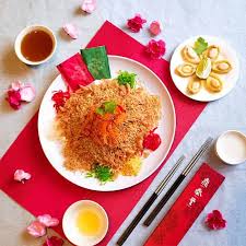 It usually consists of strips of raw fish (sometimes salmon ), mixed with shredded vegetables and a variety of sauces and condiments, among other ingredients. Yee Sang Our Top 5 For Cny 2020 And How To Do The Prosperity Toss Grab My