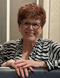 Mary Veith's Instagram, Twitter & Facebook