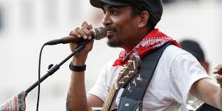 Melalui aku instagram nya, armand maulana memberikan penjelasan terkait berita tersebut ia sempat bingung karena banyak yang menanyakan kondisinya. Armand Maulana Glenn Fredly Sudah Saya Anggap Adik Sendiri Halaman All Kompas Com